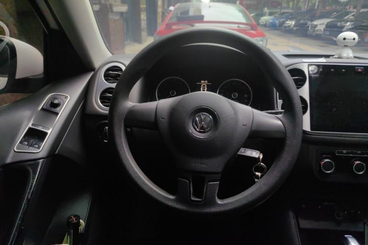 Used Volkswagen Tiguan 2015 1.8TSI Automatic Two-Wheel Drive Trend Edition Steering Wheel