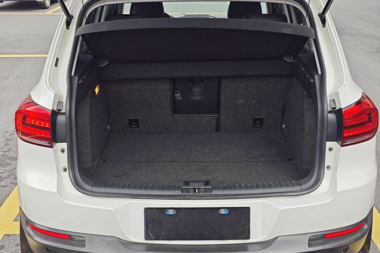 Used Volkswagen Tiguan 2015 1.8TSI Automatic Two-Wheel Drive Luxury Model Trunk