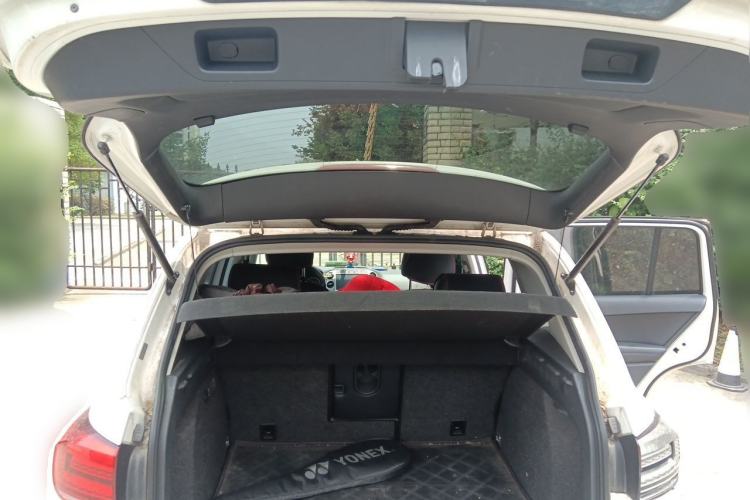Used Volkswagen Tiguan 2015 1.8TSI Automatic Two-Wheel Drive Trend Edition Trunk