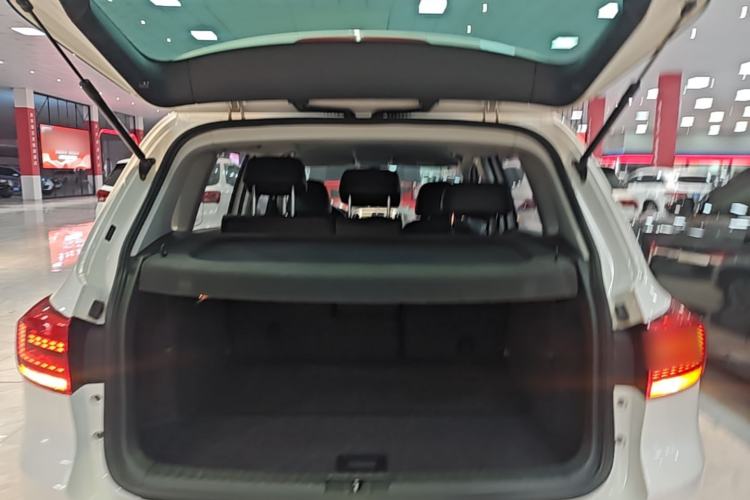 Used Volkswagen Tiguan 2015 1.8TSI Automatic All-Wheel Drive Comfort Edition Trunk