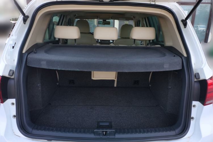 Used Volkswagen Tiguan 2015 1.8TSI Automatic Two-Wheel Drive Luxury Model Trunk