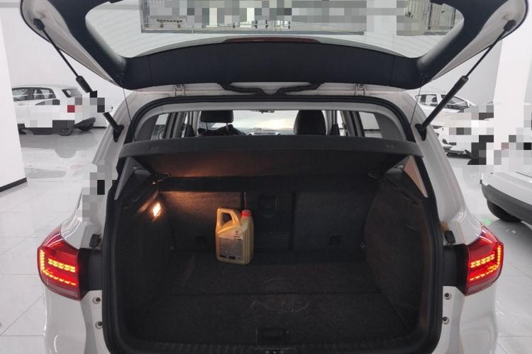 Used Volkswagen Tiguan 2015 1.8TSI Automatic Two-Wheel Drive Comfort Edition Trunk