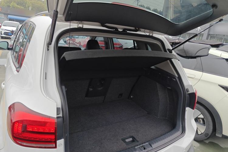 Used Volkswagen Tiguan 2015 1.8TSI Automatic Two-Wheel Drive Trend Edition Trunk