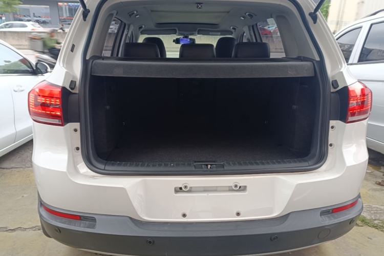 Used Volkswagen Tiguan 2015 1.8TSI Automatic Two-Wheel Drive Luxury Model Trunk