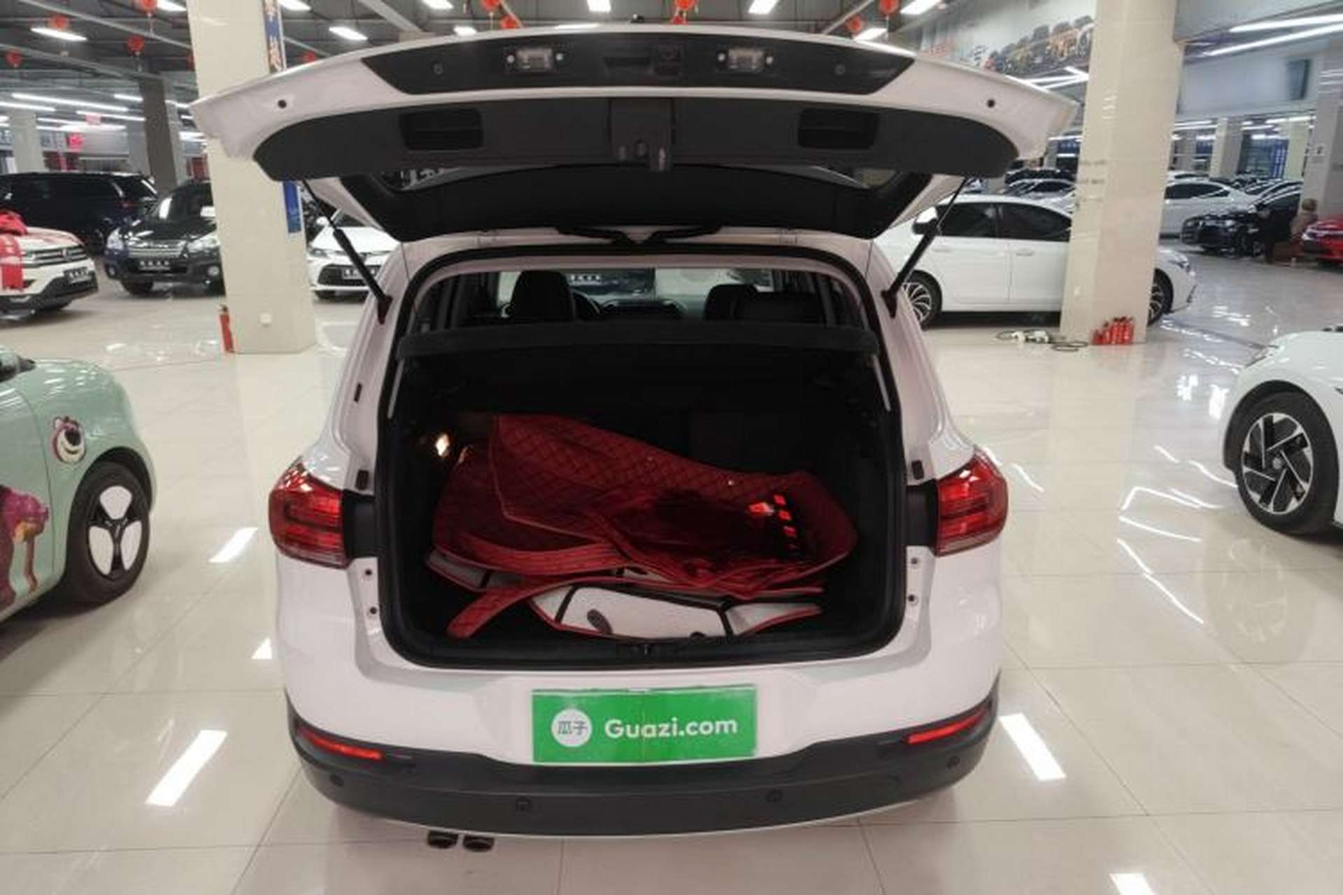Used Volkswagen Tiguan 2015 1.8TSI Automatic All-Wheel-Drive Luxury Model Trunk