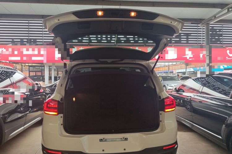 Used Volkswagen Tiguan 2015 1.8TSI Automatic Two-Wheel Drive Luxury Model Trunk