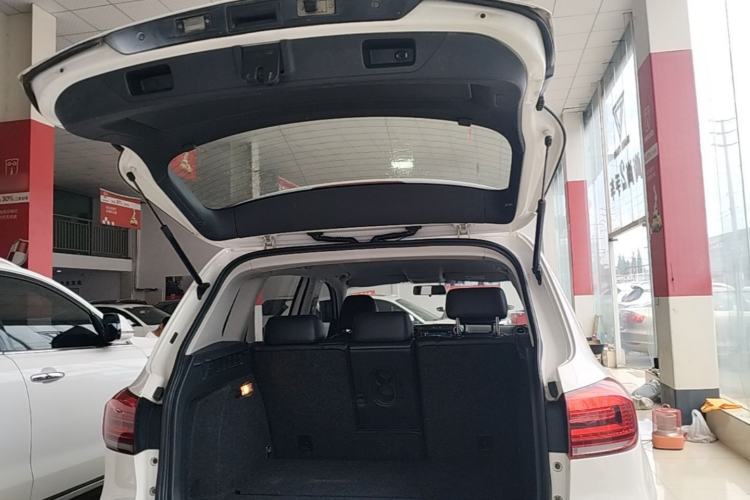 Used Volkswagen Tiguan 2015 1.8TSI Automatic Two-Wheel Drive Trend Edition Trunk