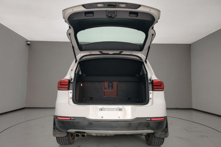 Used Volkswagen Tiguan 2015 1.8TSI Automatic Two-Wheel Drive Luxury Model Trunk