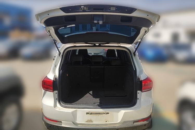 Used Volkswagen Tiguan 2015 1.8TSI Automatic All-Wheel Drive Style Vision Edition Trunk