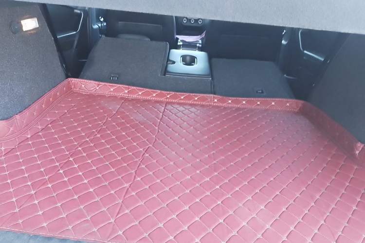 Used Volkswagen Tiguan 2015 1.8TSI Automatic Two-Wheel Drive Trend Edition Trunk