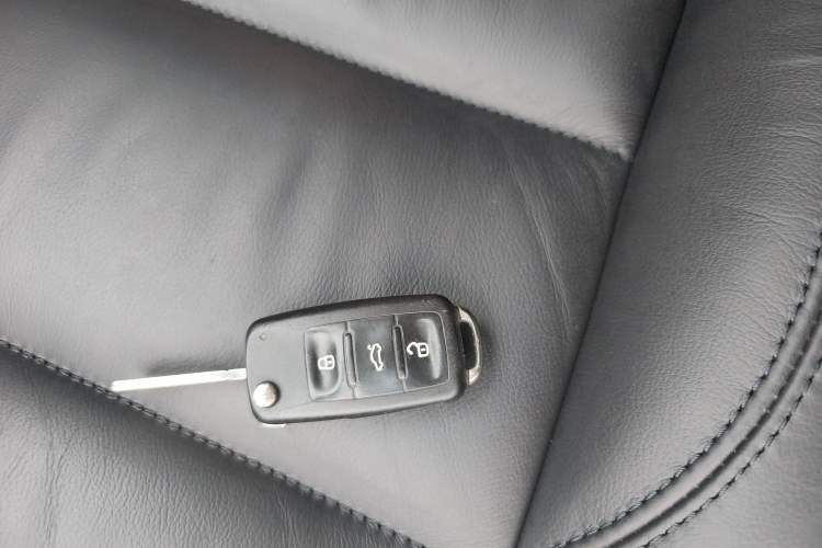 Used Volkswagen Tiguan 2015 1.8TSI Automatic Two-Wheel Drive Comfort Edition Vehicle Key