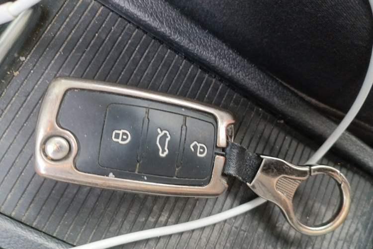 Used Volkswagen Tiguan 2015 1.8TSI Automatic Two-Wheel Drive Luxury Model Vehicle Key