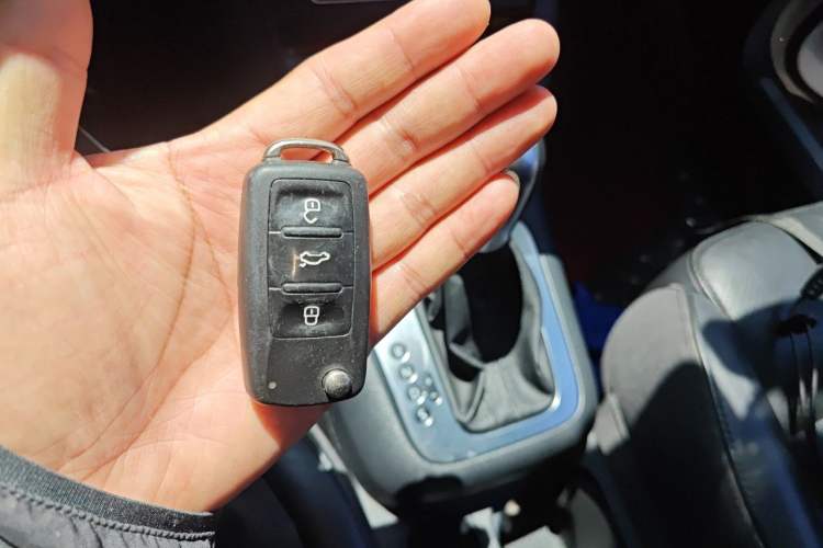 Used Volkswagen Tiguan 2015 1.8TSI Automatic All-Wheel-Drive Luxury Model Vehicle Key
