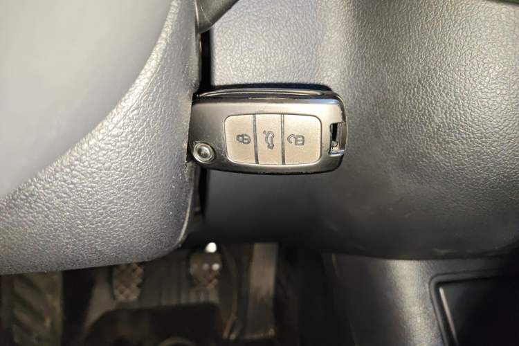 Used Volkswagen Tiguan 2015 1.8TSI Manual Two-Wheel Drive Fashion Edition Vehicle Key