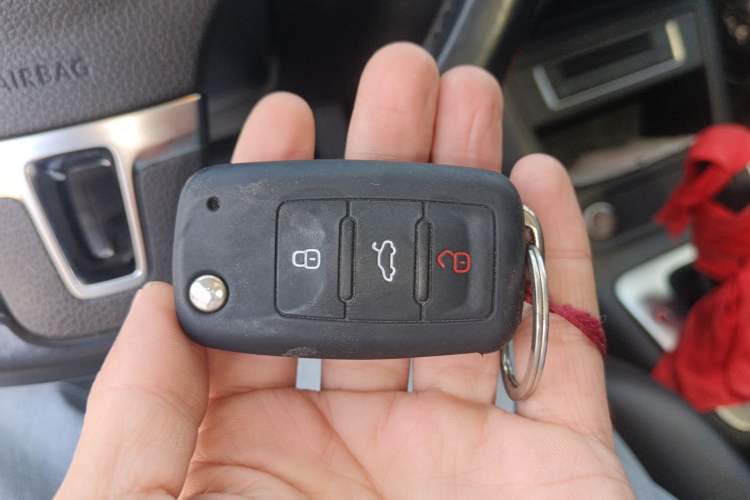 Used Volkswagen Tiguan 2015 1.8TSI Automatic Two-Wheel Drive Luxury Model Vehicle Key