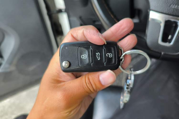 Used Volkswagen Tiguan 2015 1.8TSI Automatic Two-Wheel Drive Luxury Model Vehicle Key