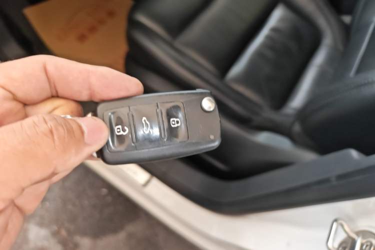 Used Volkswagen Tiguan 2015 1.8TSI Automatic Two-Wheel Drive Comfort Edition Vehicle Key