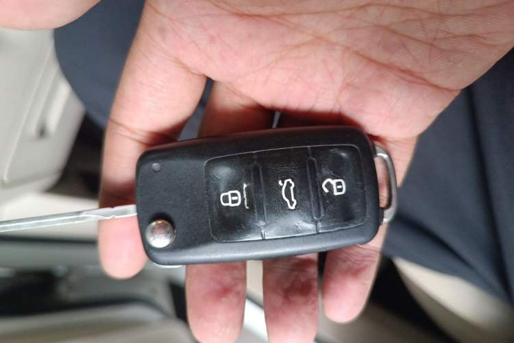 Used Volkswagen Tiguan 2015 1.8TSI Automatic Two-Wheel Drive Trend Edition Vehicle Key