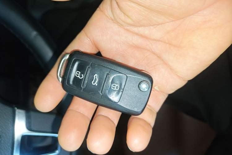 Used Volkswagen Tiguan 2015 1.8TSI Automatic Two-Wheel Drive Luxury Model Vehicle Key
