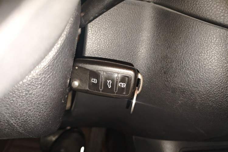 Used Volkswagen Tiguan 2015 1.8TSI Automatic Two-Wheel Drive Trend Edition Vehicle Key