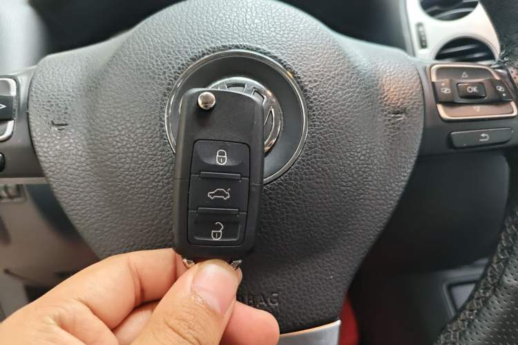 Used Volkswagen Tiguan 2015 1.8TSI Automatic Two-Wheel Drive Comfort Edition Vehicle Key