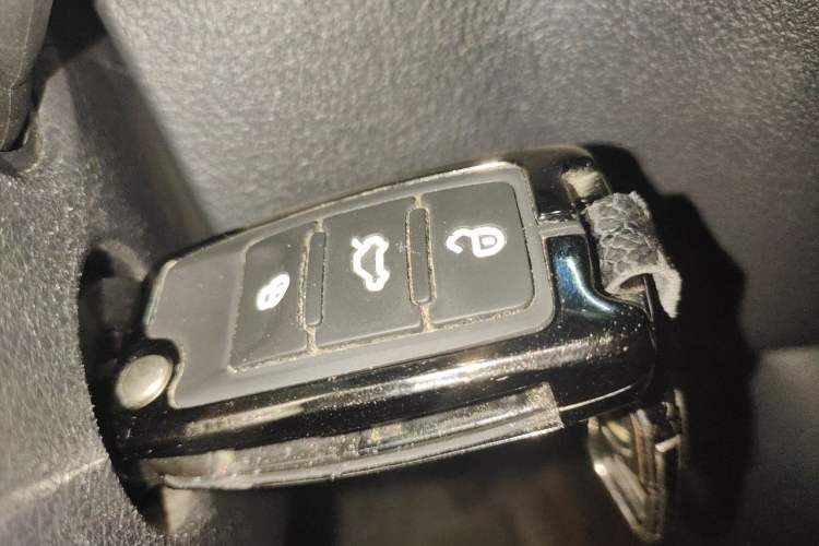 Used Volkswagen Tiguan 2015 1.8TSI Automatic Two-Wheel Drive Comfort Edition Vehicle Key