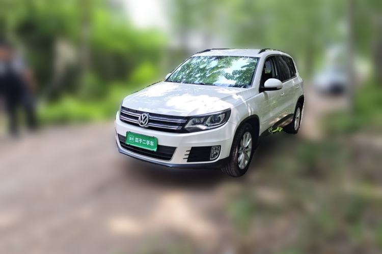 Used Volkswagen Tiguan 2015 1.8TSI Automatic Two-Wheel Drive Comfort Edition Guazi used car, China used car export, Used car for sale, Used  cars, Cheapest cars for sale