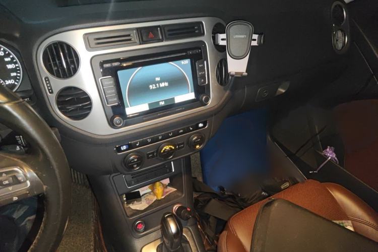Used Volkswagen Tiguan 2015 1.8TSI Automatic Two-Wheel Drive Luxury Model Audio And AC Panel