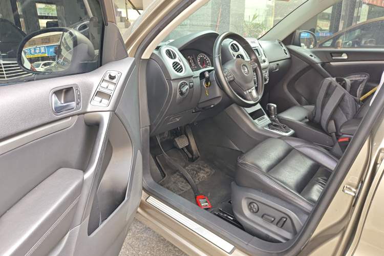Used Volkswagen Tiguan 2015 1.8TSI Automatic Two-Wheel Drive Comfort Edition Driver Seat