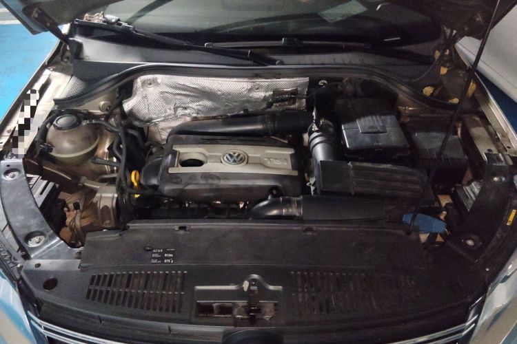 Used Volkswagen Tiguan 2015 1.8TSI Automatic Two-Wheel Drive Comfort Edition Engine Bay