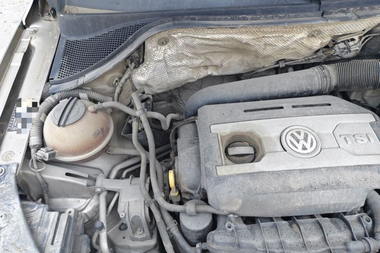 Used Volkswagen Tiguan 2015 1.8TSI Automatic Two-Wheel Drive Trend Edition Engine Bay Right