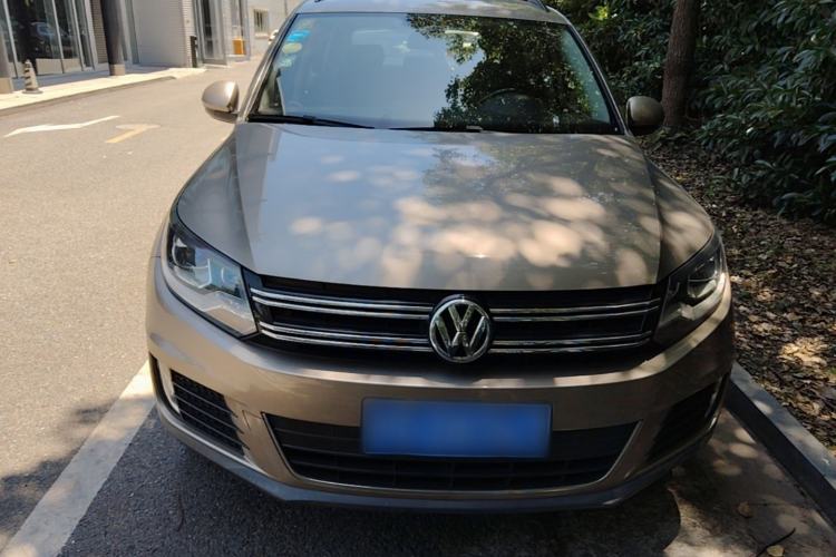 Used Volkswagen Tiguan 2015 1.8TSI Automatic Two-Wheel Drive Comfort Edition Exterior 1