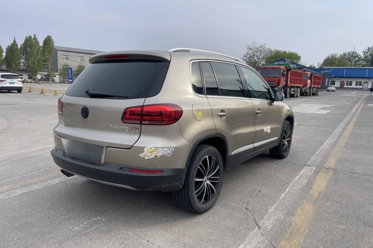 Used Volkswagen Tiguan 2015 2.0 TSI Automatic All-Wheel Drive Flagship Edition Exterior 5