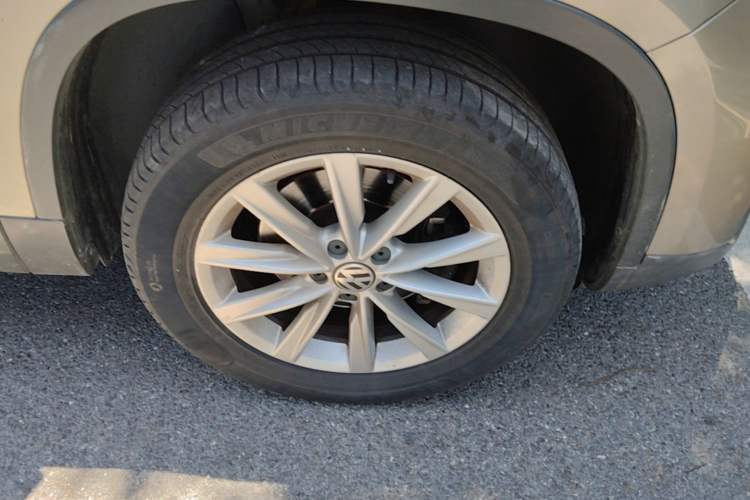 Used Volkswagen Tiguan 2015 1.8TSI Automatic Two-Wheel Drive Comfort Edition Exterior 7