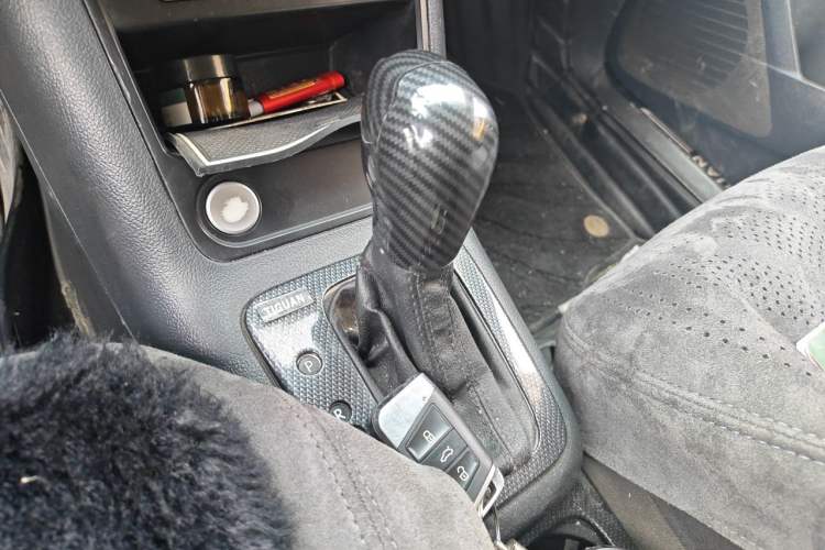Used Volkswagen Tiguan 2015 1.8TSI Automatic Two-Wheel Drive Trend Edition Gear Lever