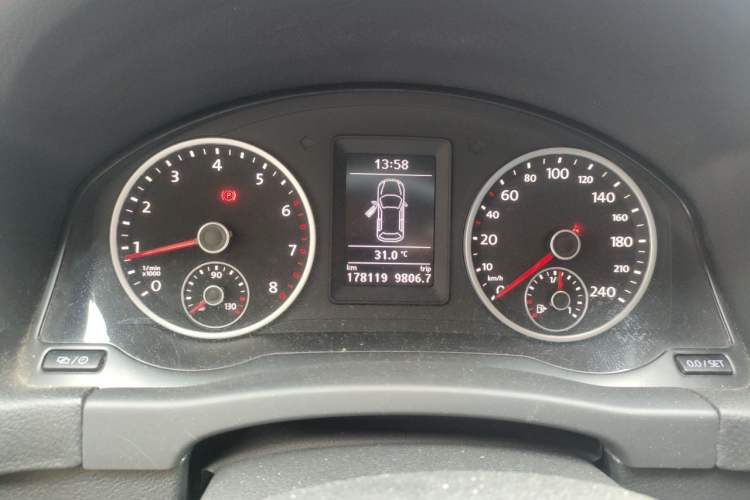 Used Volkswagen Tiguan 2015 1.8TSI Manual Two-Wheel Drive Fashion Edition Instrument Cluster