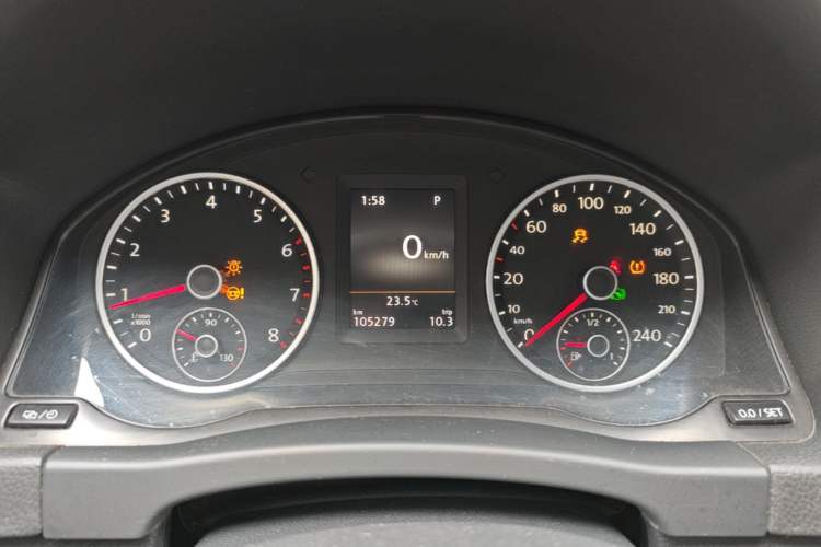 Used Volkswagen Tiguan 2015 1.8TSI Automatic Two-Wheel Drive Luxury Model Instrument Cluster