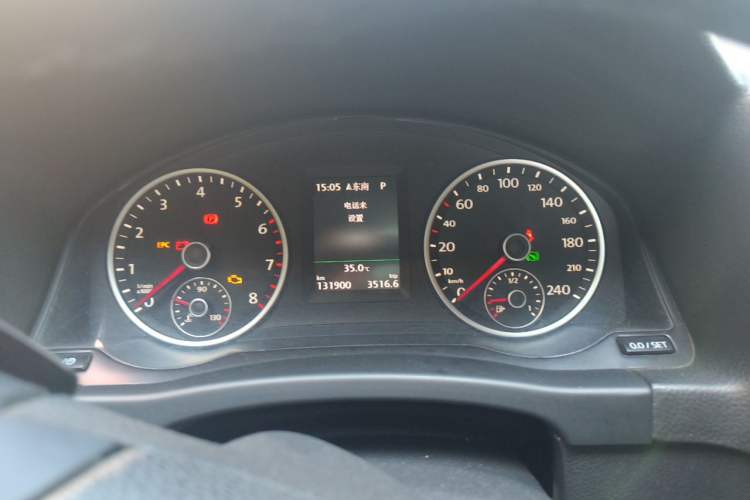 Used Volkswagen Tiguan 2015 1.8TSI Automatic All-Wheel-Drive Luxury Model Instrument Cluster