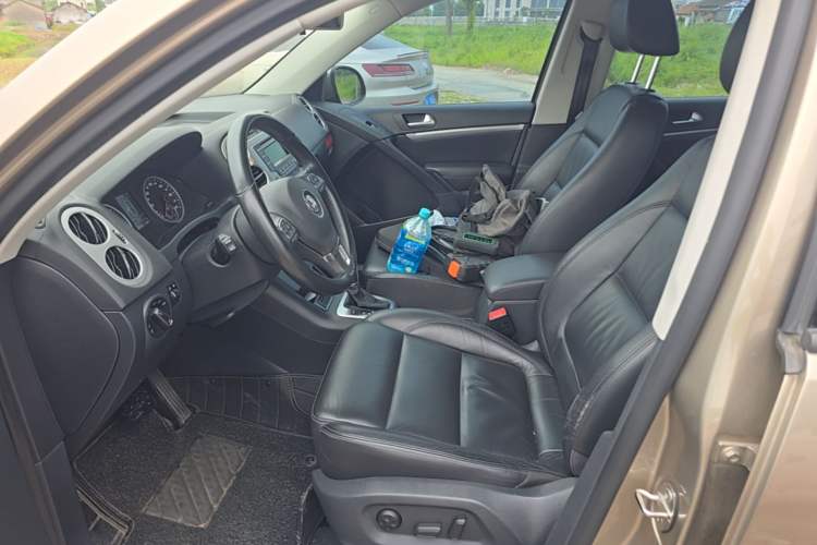 Used Volkswagen Tiguan 2015 1.8TSI Automatic Two-Wheel Drive Comfort Edition Left Front Seat
