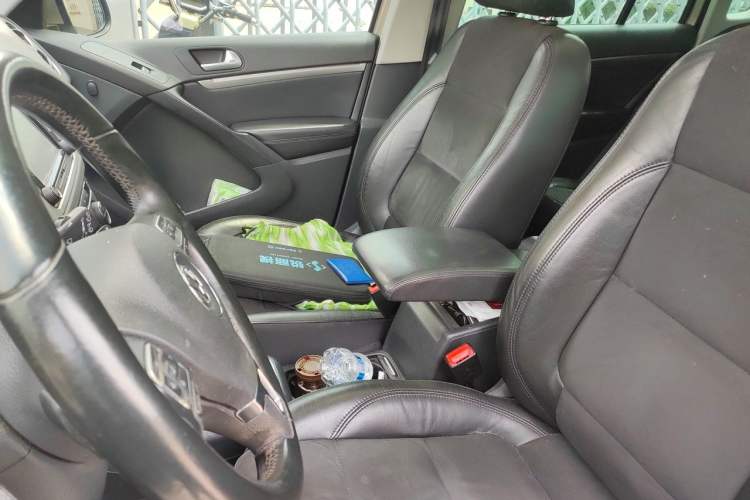 Used Volkswagen Tiguan 2015 2.0 TSI Automatic All-Wheel Drive Flagship Edition Left Front Seat