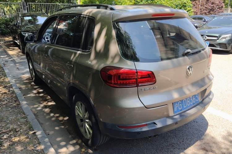 Used Volkswagen Tiguan 2015 1.8TSI Automatic Two-Wheel Drive Comfort Edition Rear Left 45 Deg