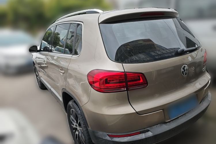 Used Volkswagen Tiguan 2015 1.8TSI Automatic Two-Wheel Drive Luxury Model Rear Left 45 Deg