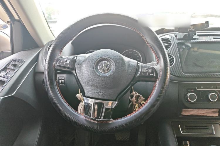 Used Volkswagen Tiguan 2015 1.8TSI Automatic Two-Wheel Drive Trend Edition Steering Wheel