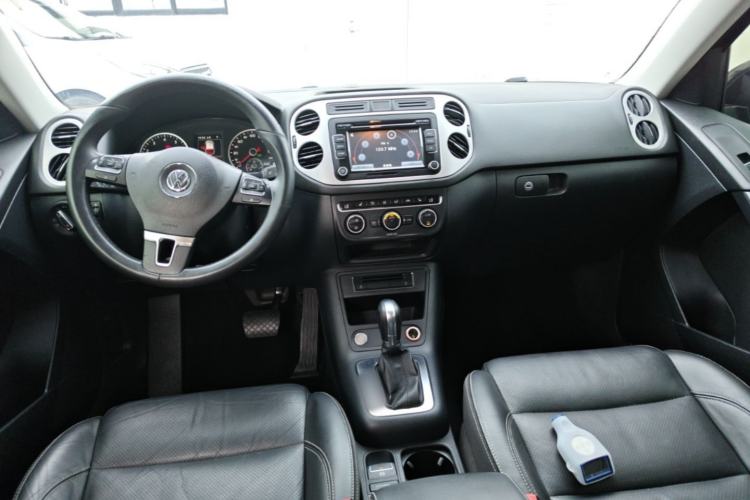 Used Volkswagen Tiguan 2016 300TSI Automatic Two-Wheel Drive Luxury Edition Center Console