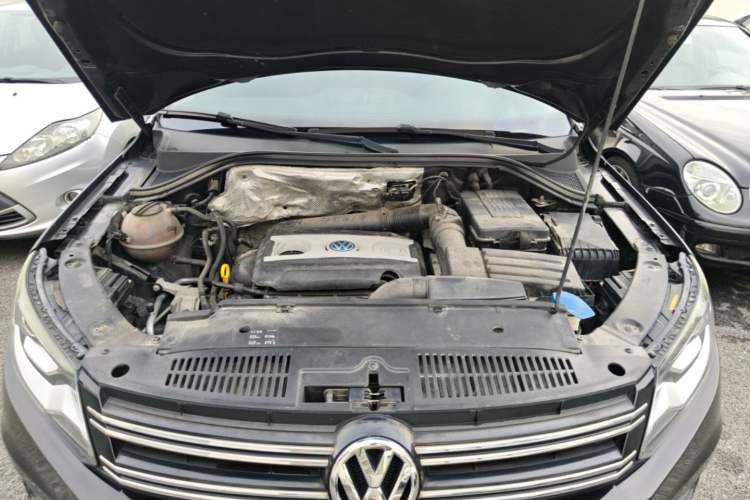 Used Volkswagen Tiguan 2016 300TSI Automatic Two-Wheel Drive Luxury Edition Engine Bay