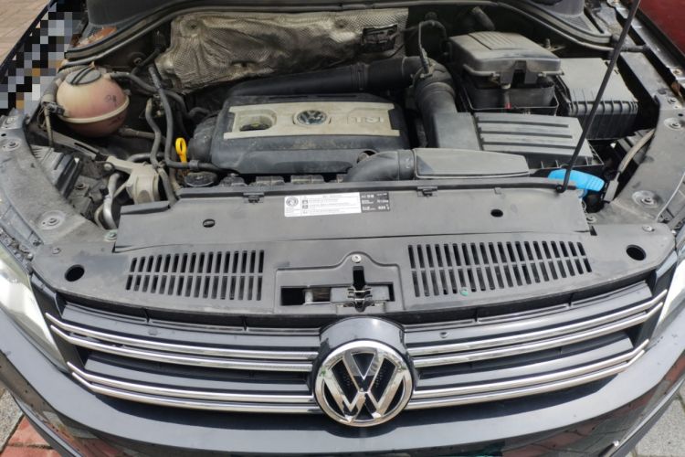 Used Volkswagen Tiguan 2016 300TSI Automatic Two-Wheel Drive Luxury Edition Engine Bay