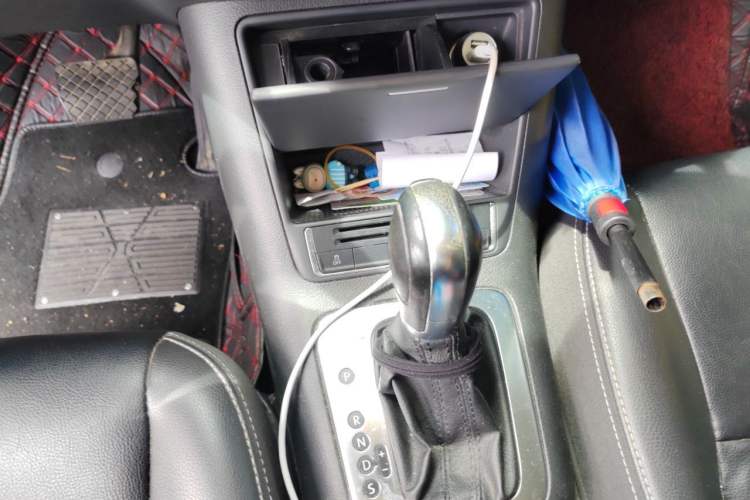 Used Volkswagen Tiguan 2016 300TSI Automatic All-Wheel Drive Fashion Vision Edition Gear Lever