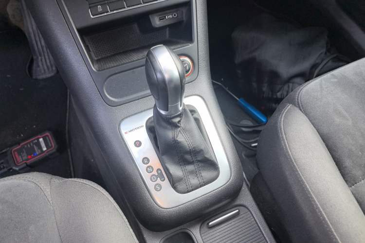 Used Volkswagen Tiguan 2016 2.0 TSI Four-Wheel Drive Standard Version Gear Lever