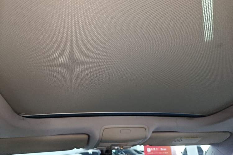 Used Volkswagen Tiguan 2016 300TSI Automatic Two-Wheel Drive Luxury Edition Headliner