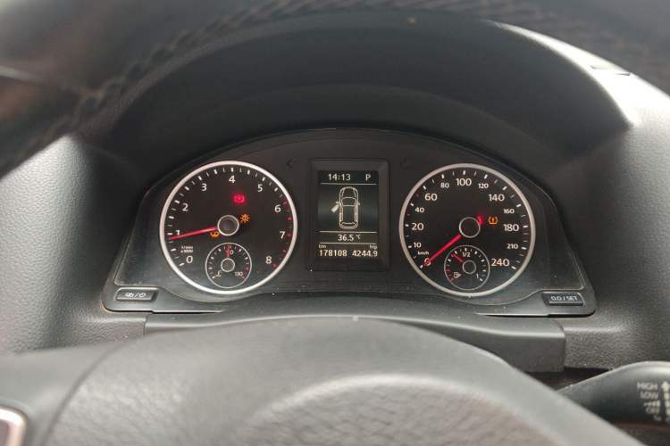 Used Volkswagen Tiguan 2016 300TSI Automatic All-Wheel Drive Fashion Vision Edition Instrument Cluster